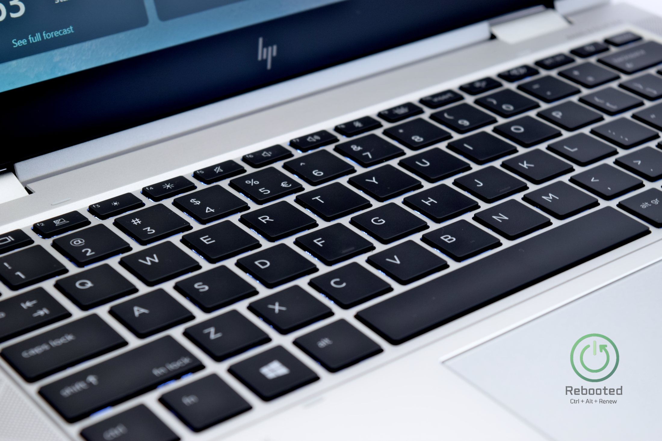 HP EliteBook x360 G8 product photo with Intel Core i7-1185G7, 16 GB DDR4, view 7