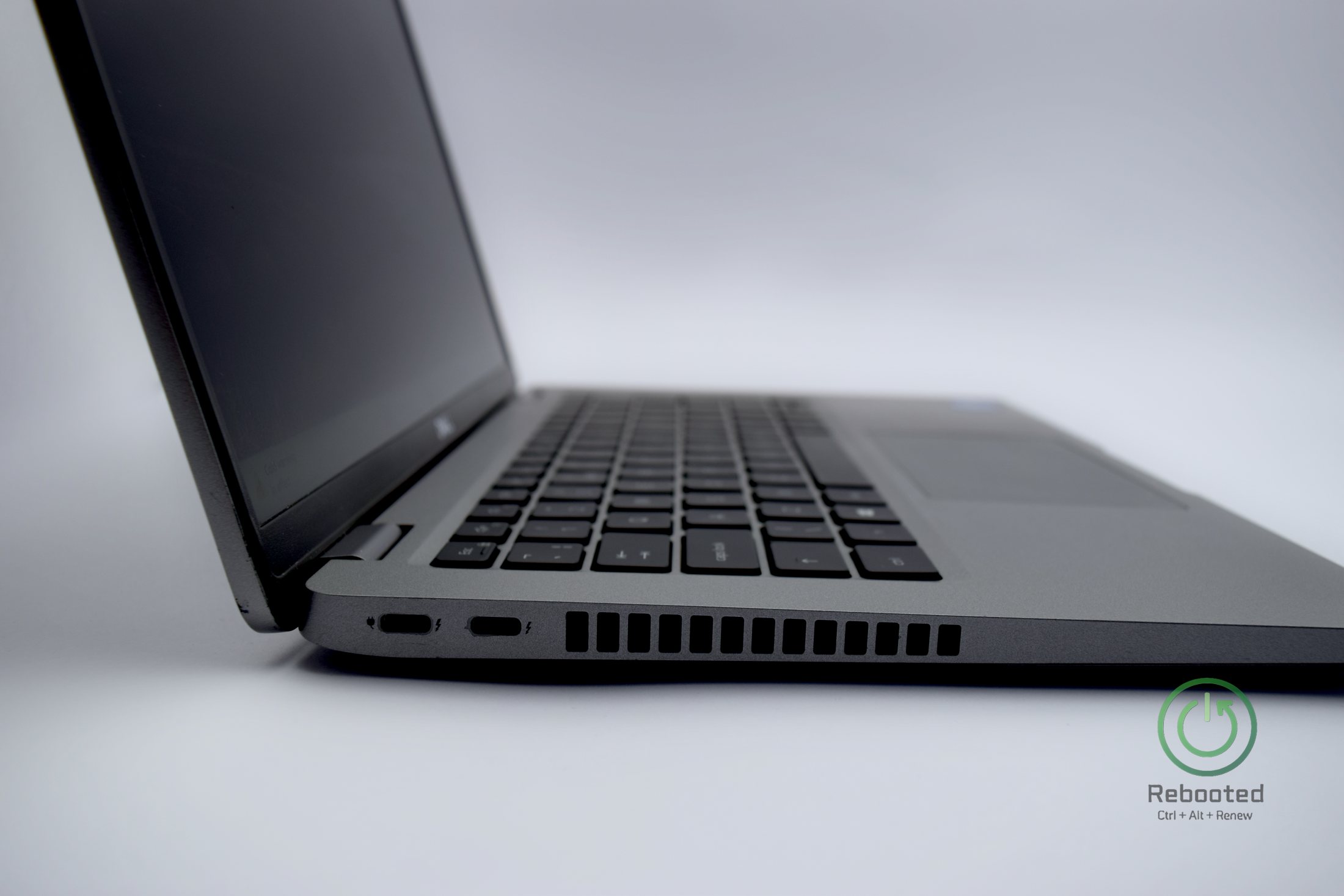Dell Latitude 5420 product photo with Intel Core i5-1155G7, 16 GB DDR4, view 3