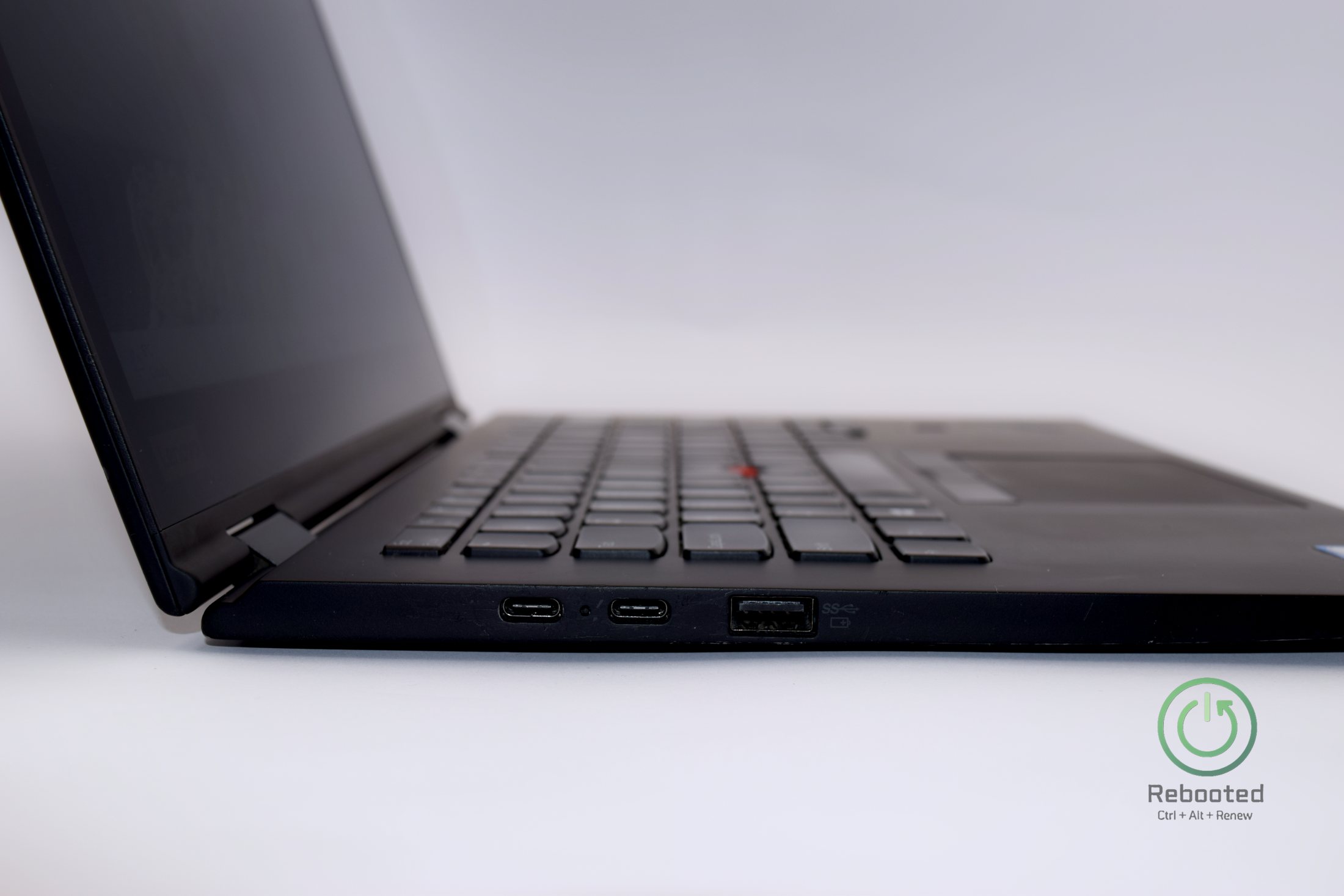 Снимка на Lenovo Thinkpad X1 Yoga 3rd Gen с Intel Core i5-8250U, 8 GB DDR3, изглед 2