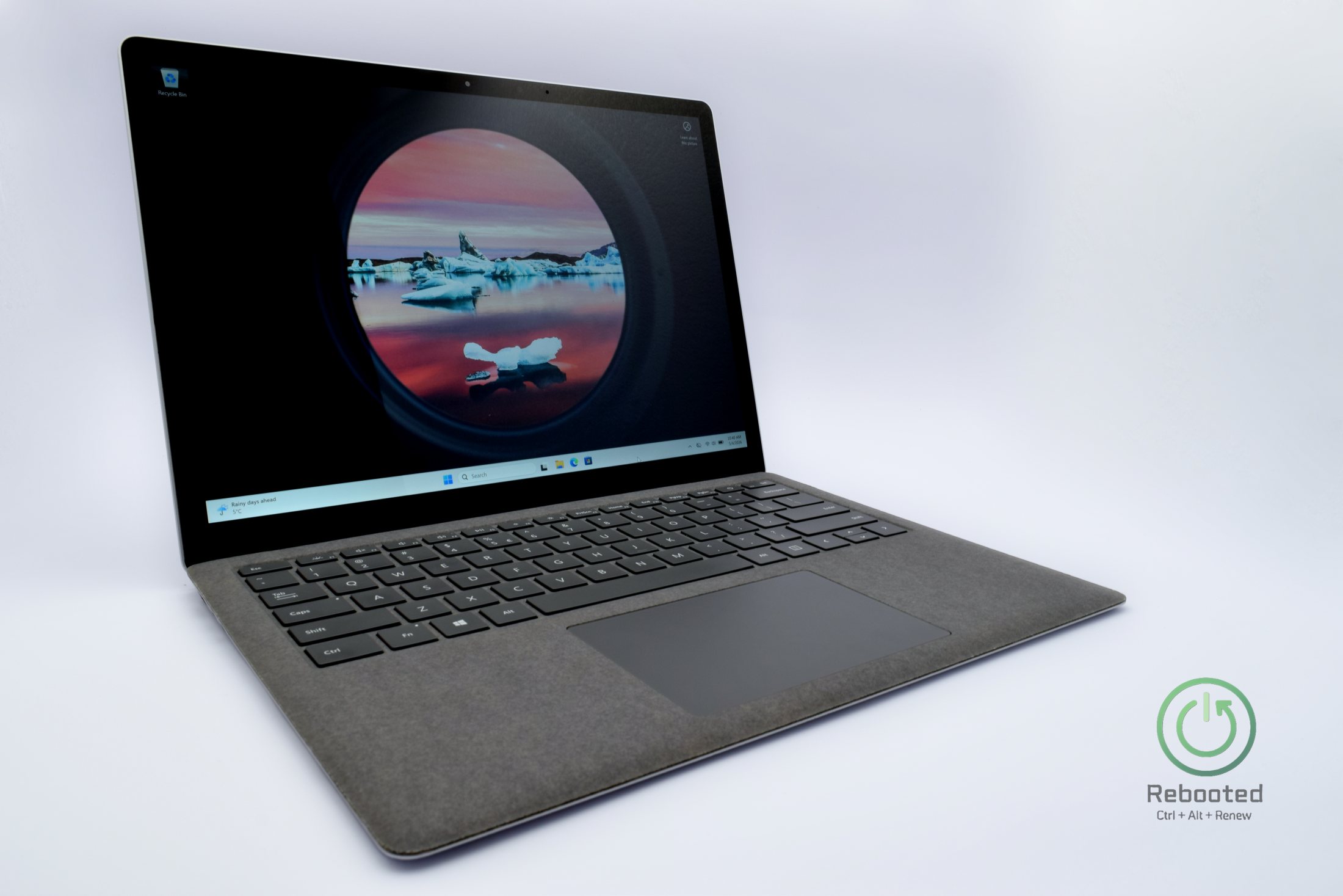 Microsoft Surface Laptop 4 product photo with Intel Core i5-1145G7, 8 GB DDR4, view 1