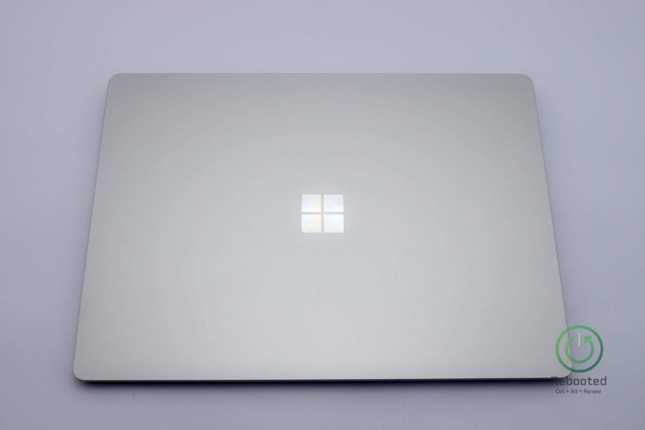 Microsoft Surface Laptop 4 product photo with Intel Core i5-1145G7, 8 GB DDR4, view 3